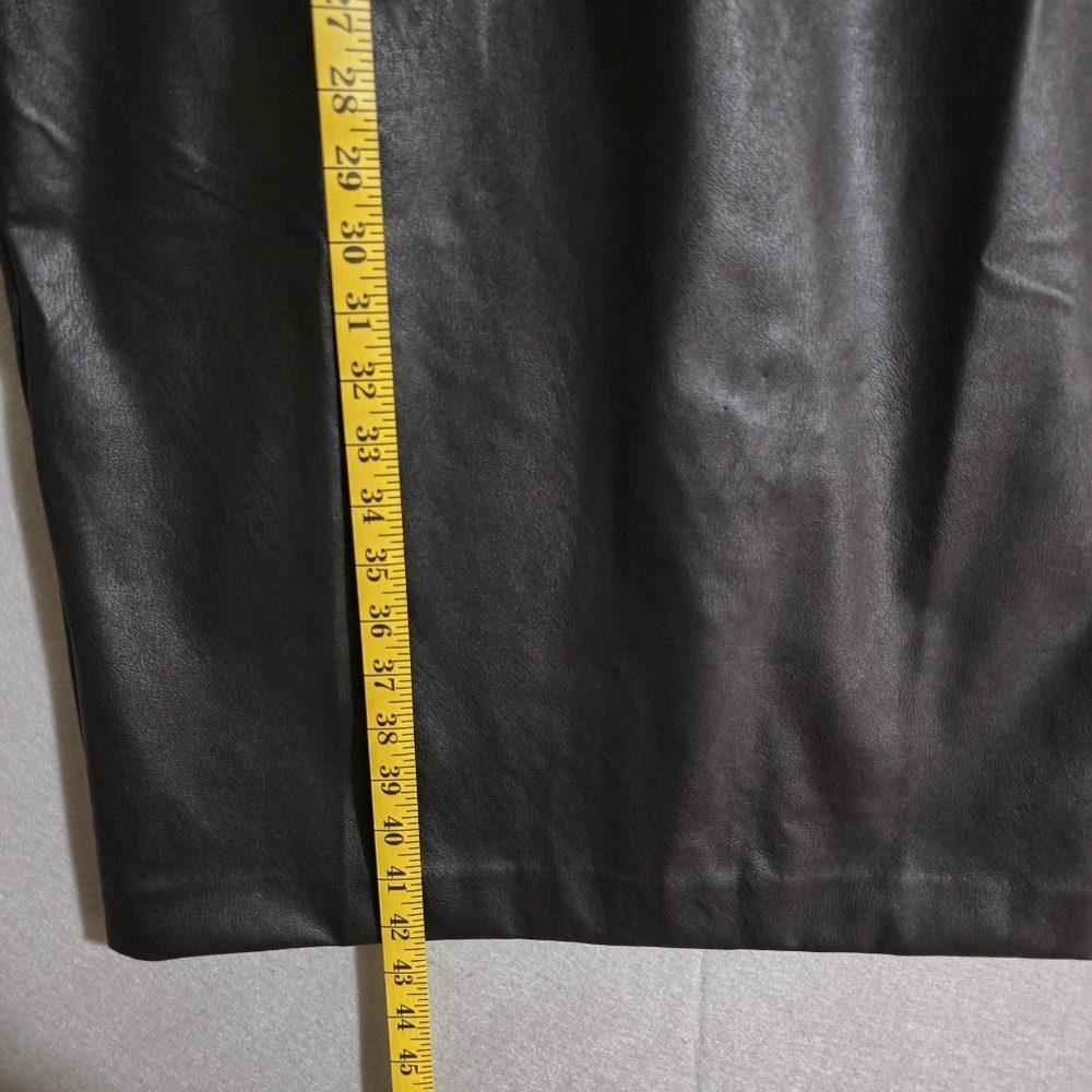 NWT Spanx Womens Leather Like Sleeveless Sheath Dress Luxe Black 20392R Size L - Picture 5 of 11